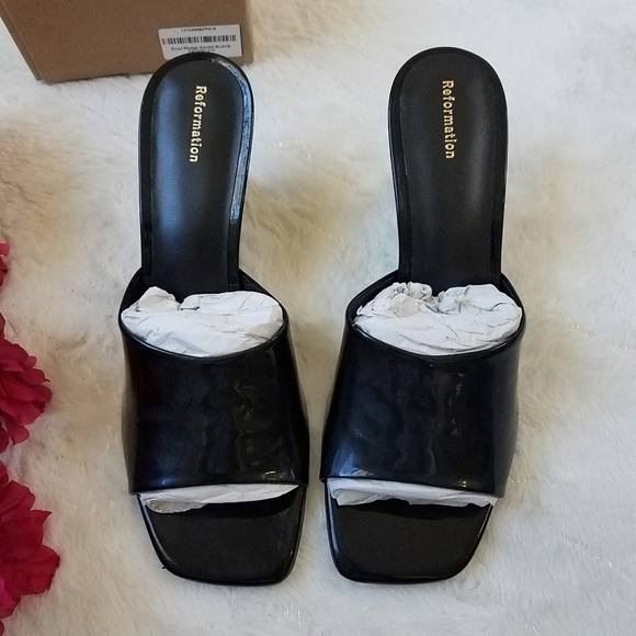 REFORMATION Enya Wedge Sandals - Picture 4 of 8